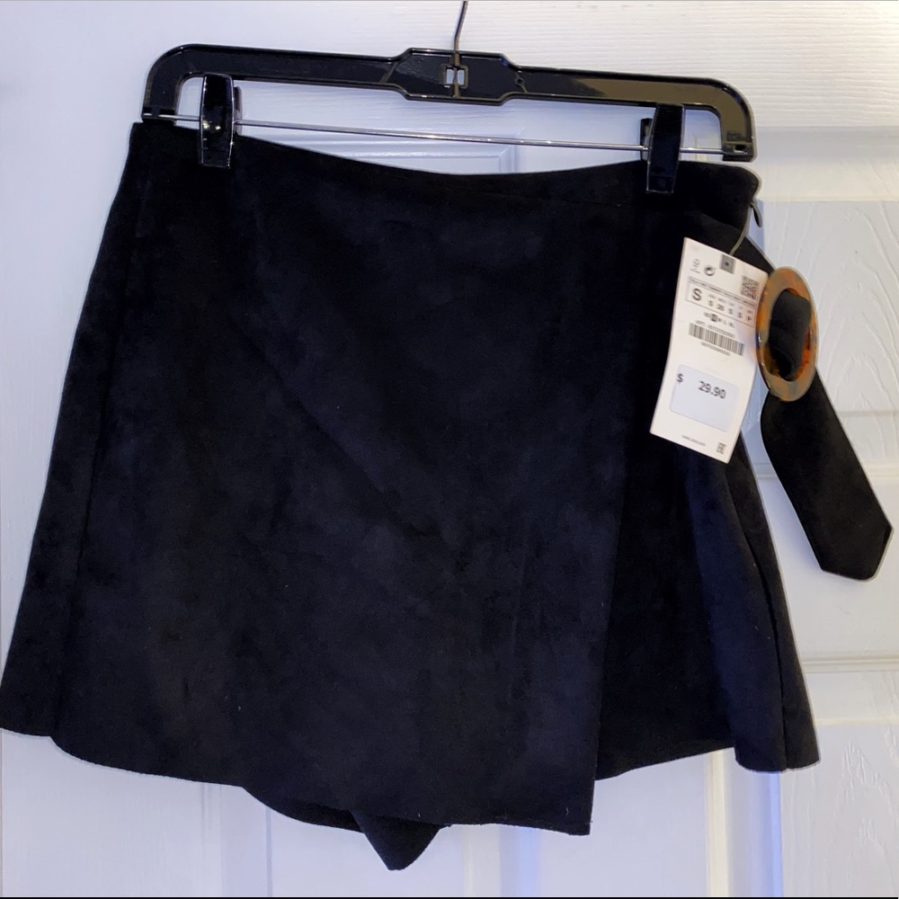 🦋NWT mini zara skort🦋
